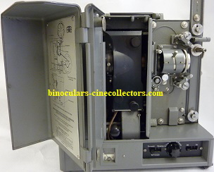 Zeiss Ikon 16mm No W.72220, with case; lamp comp10% Zeiss Ikon 16mm No W.72220, with case; lamp comp10%
